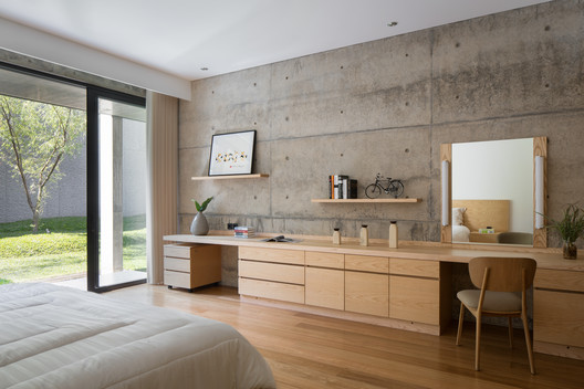 Hikari House / Pranala Associates - Countertop, Table, Windows, Sink, Chair