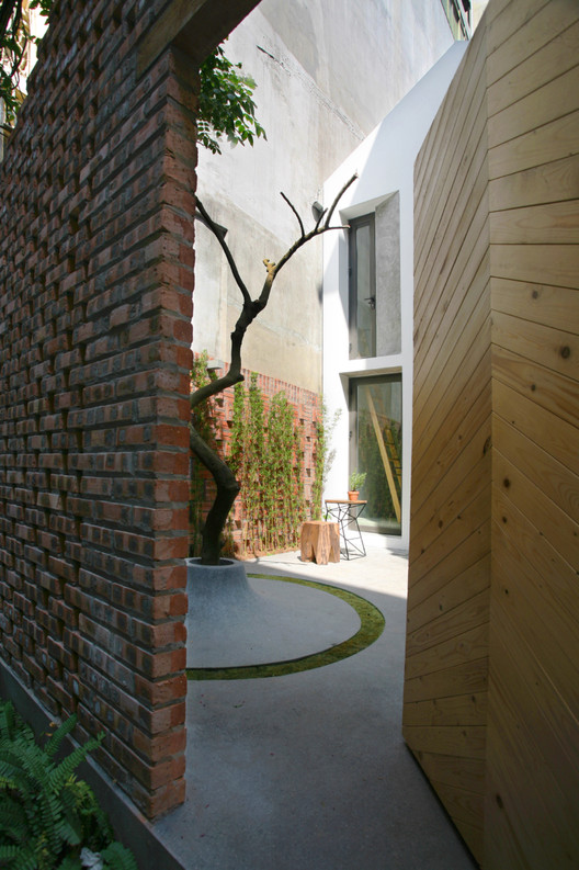 Maison T / Nghia-Architect - Interior Photography, Brick, Windows, Facade