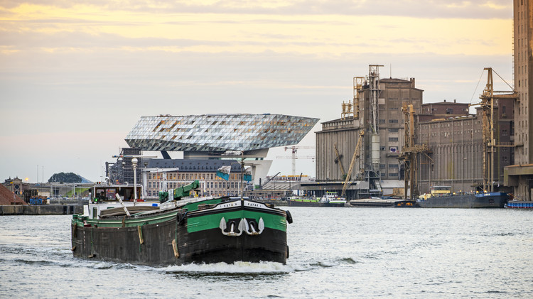 Antwerp Port House / Zaha Hadid Architects - Image 18 of 41