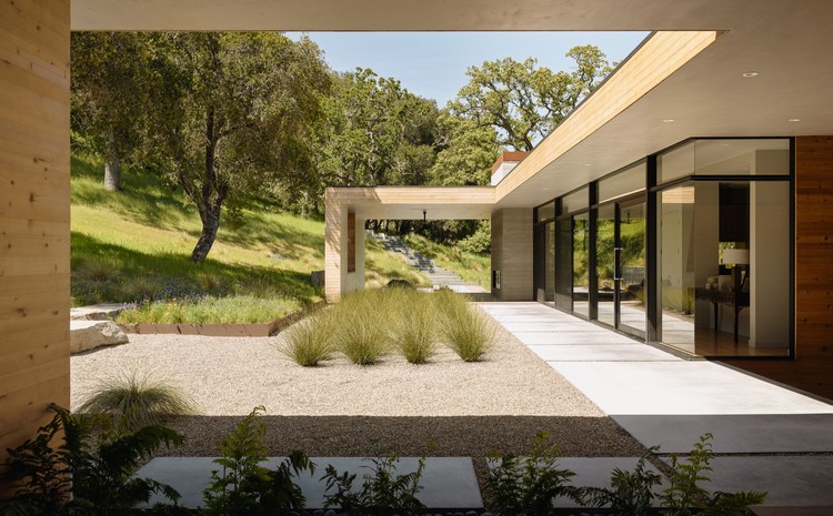 Carmel Valley Residence / Piechota Architecture - Image 2 of 33