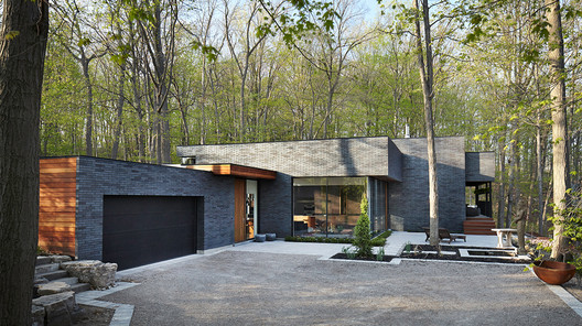 Fallsview Residence  / Setless Architecture - Facade, Windows