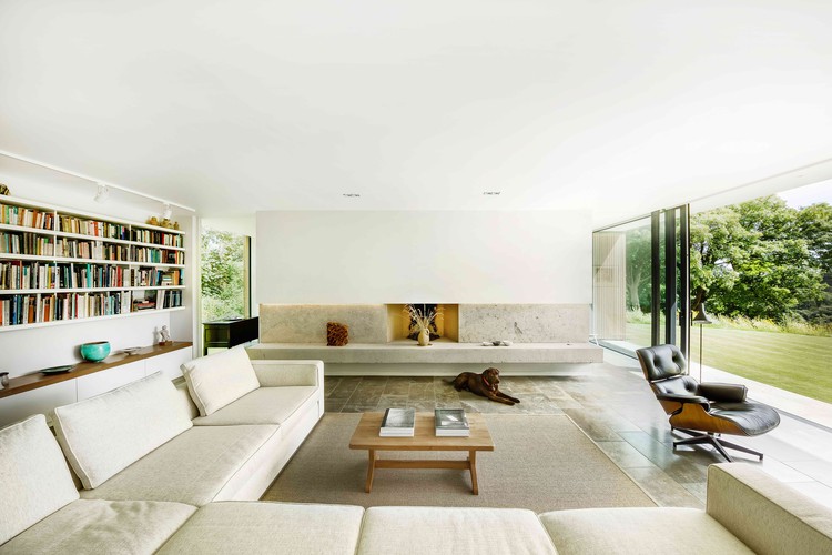 The Quest / Strom Architects - Sofa, Shelving, Table