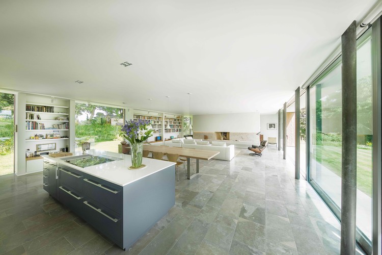 The Quest / Strom Architects - Table, Chair, Windows