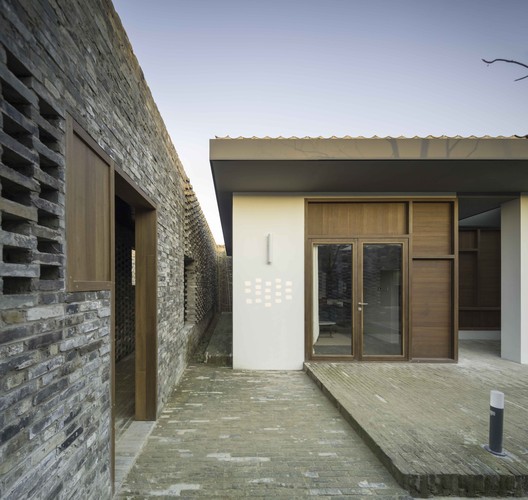 Tsingpu Yangzhou Retreat / Neri&Hu Design and Research Office - Door, Brick, Facade