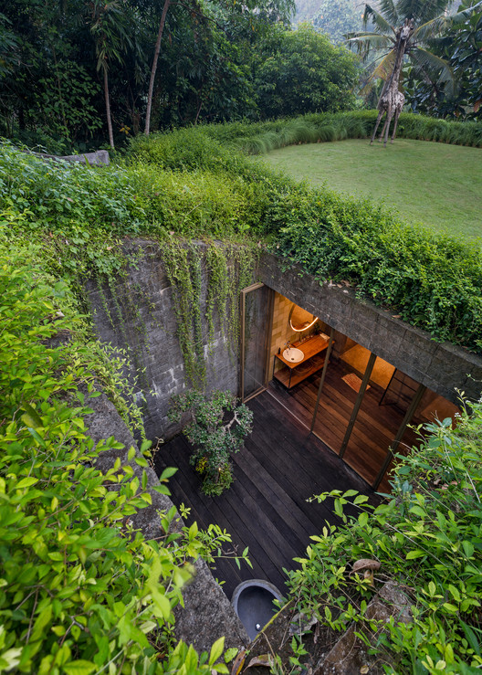Chameleon Villa / Word of Mouth Architecture - Waterfront, Forest, Garden