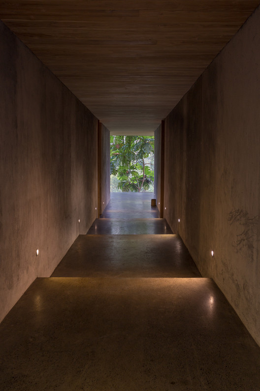 Chameleon Villa / Word of Mouth Architecture - Image 9 of 39