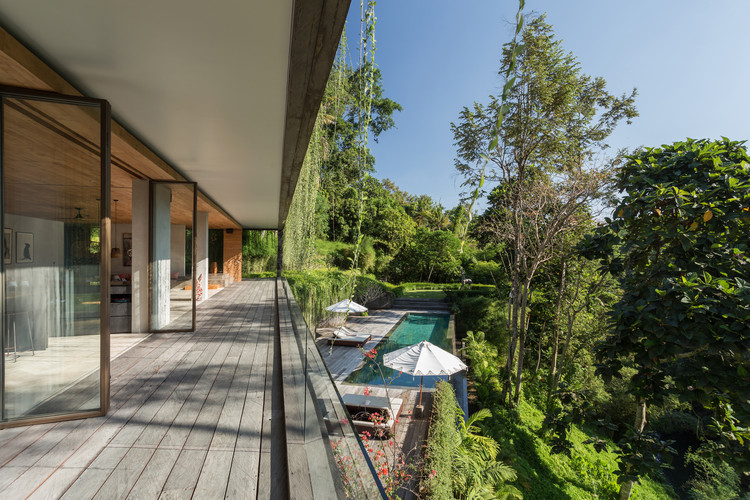 Chameleon Villa / Word of Mouth Architecture - Image 16 of 39