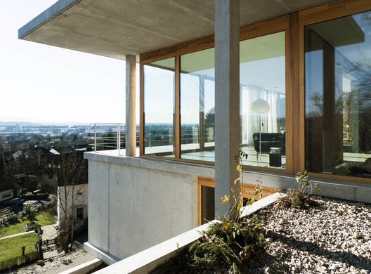 House on a Slope / Gian Salis Architect - Image 8 of 20