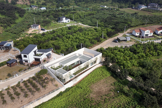 Walking in Circles House / SMART ARCHITECTURE
