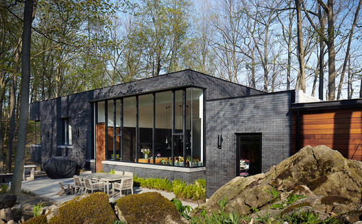 Fallsview Residence  / Setless Architecture - Windows, Forest