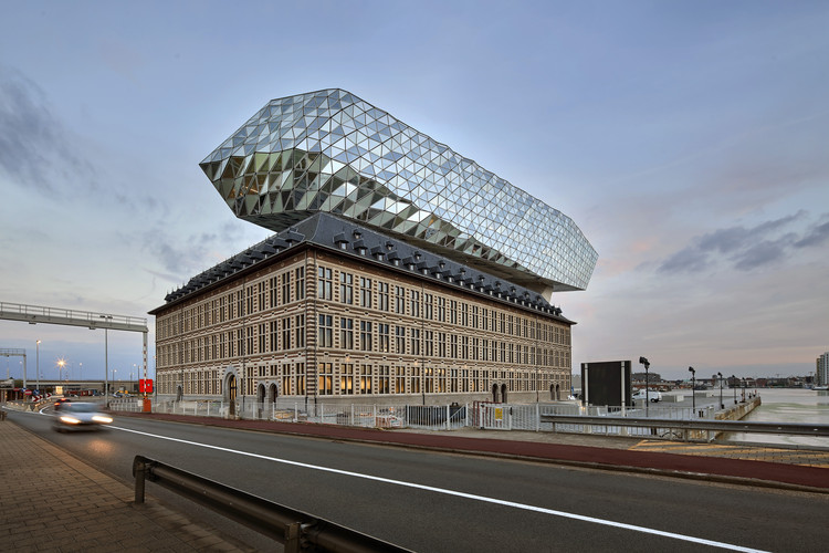 Antwerp Port House / Zaha Hadid Architects - Image 5 of 41