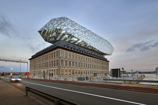 Antwerp Port House / Zaha Hadid Architects - Image 5 of 41