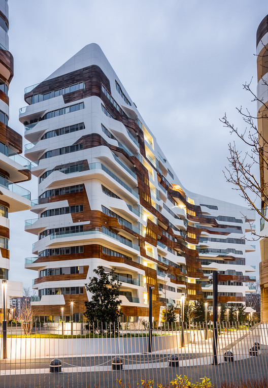 Citylife Apartments  / Zaha Hadid Architects - Facade