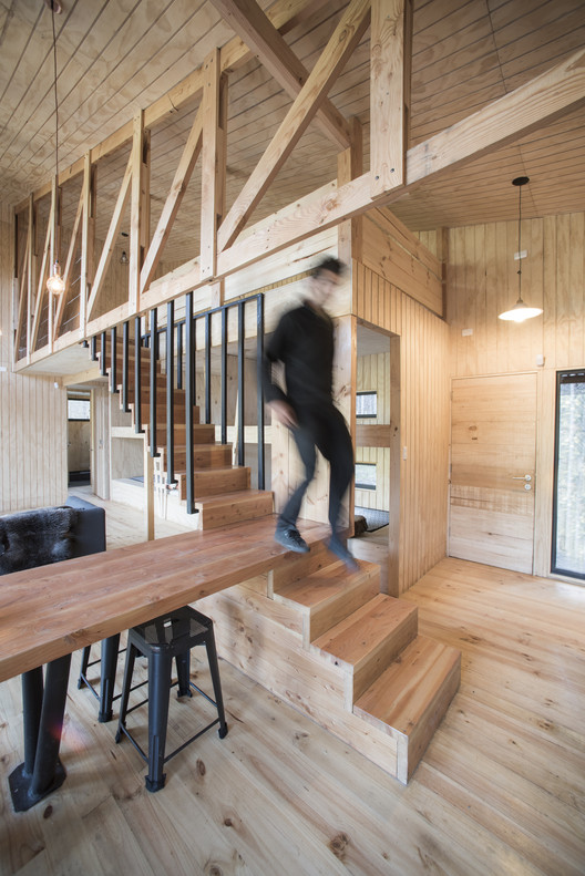 La Quimera House / Ruca Proyectos - Beam, Windows, Handrail, Deck