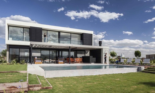 Casa N  / Estudio GMARQ - Exterior Photography, Windows