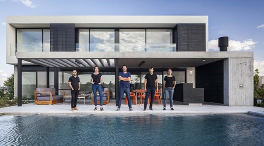 Casa N  / Estudio GMARQ - Exterior Photography, Windows, Chair