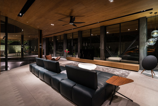 911-VILLA / VACO Design - Interior Photography, Living Room, Sofa, Beam