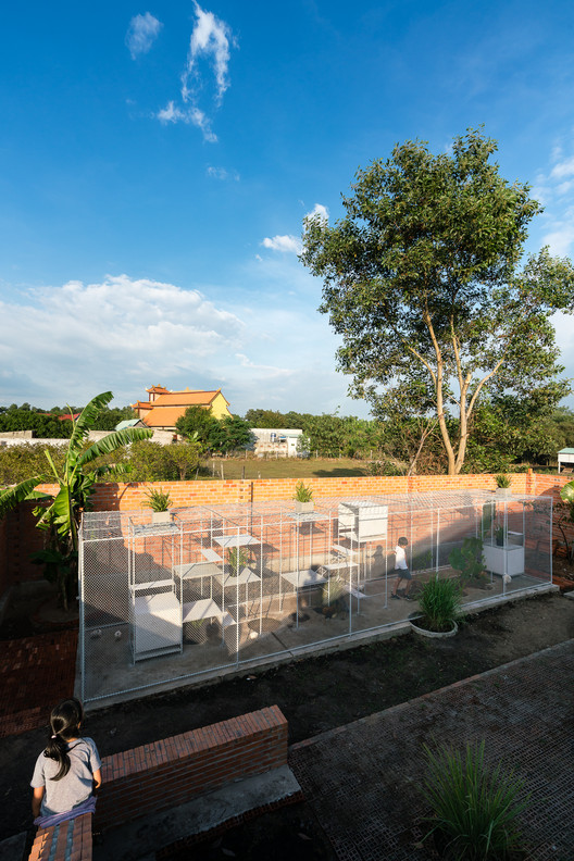 Chicken House / Tropical Space - Image 10 of 30