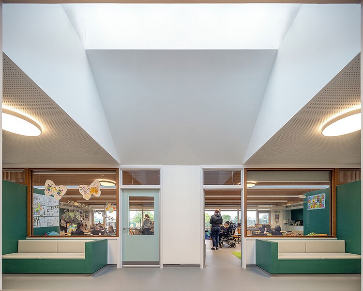 Architecture Tailored for the Deaf and Hard-of-Hearing Community: Gallaudet University’s DeafSpace Principles - Featured Image