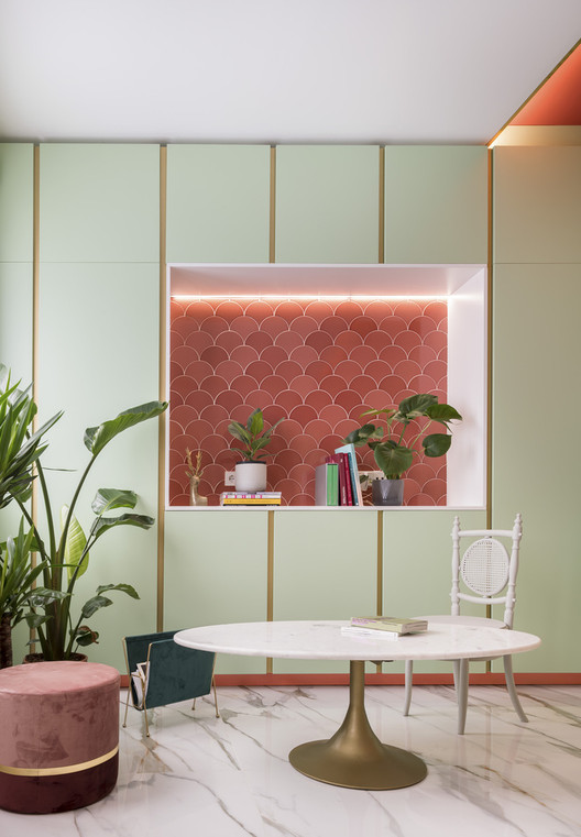 Trends Always Come Back: Retro Aesthetics with Modern Materials - Image 10 of 22