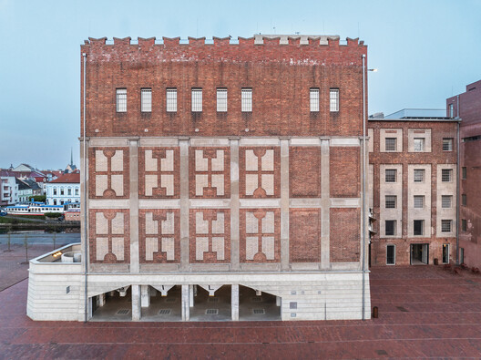 Automatic Mills Grain Silo Conversion / Prokš Přikryl architects 