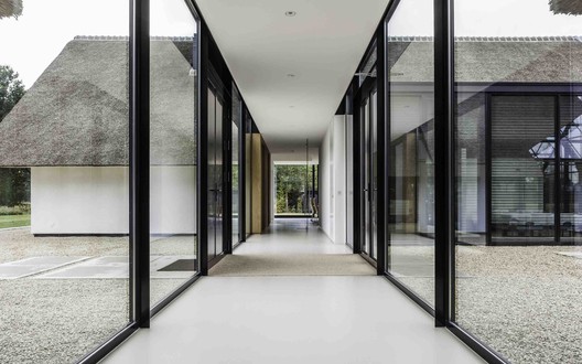 Modern Countryside Villa / Maas architecten - Facade