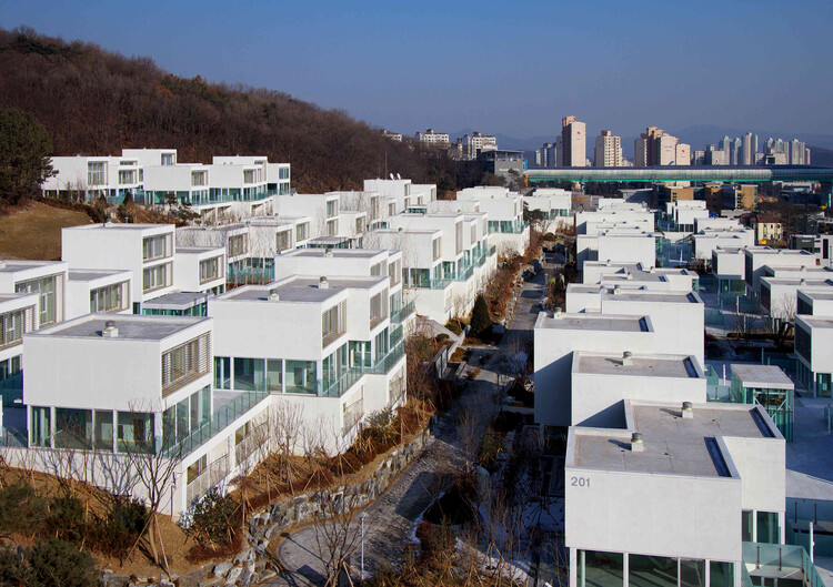 Riken Yamamoto: Get to Know the 2024 Pritzker Winner's Work - Featured Image