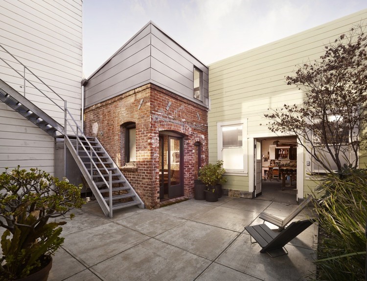 The Colors of Brick - Image 45 of 48