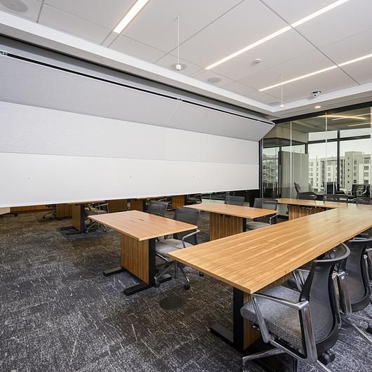 Vertically Folding Operable Walls – Zenith® Premium Series