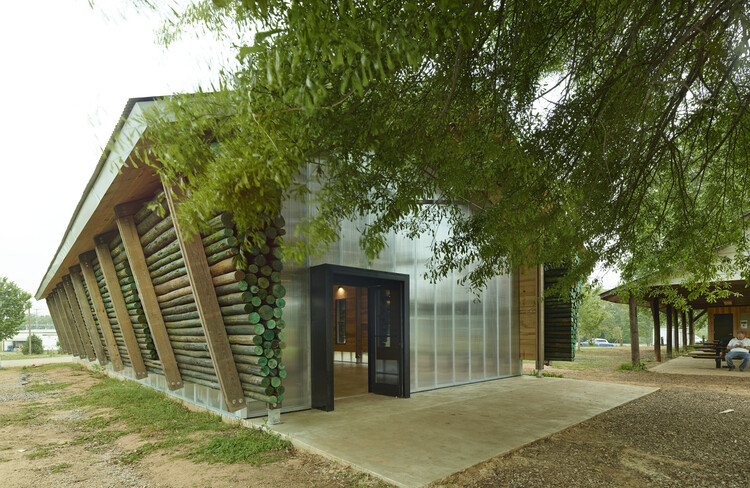 Designing Shared Rural Environments: Defining Public Spaces beyond Urban Metrics - Image 7 of 11