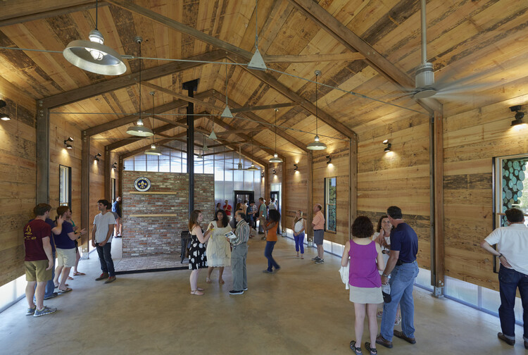 Designing Shared Rural Environments: Defining Public Spaces beyond Urban Metrics - Image 4 of 11