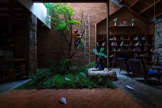 Uncle's House / 3 Atelier - Windows, Brick, Facade, Garden