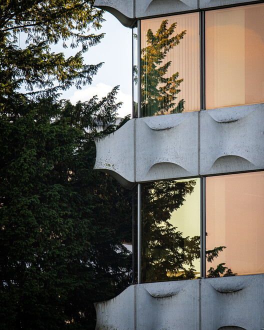 Prefabrication and Formal Boldness in Belgian Modernism: The Story of the CBR and LH 187 Buildings in Brussels - Image 20 of 25
