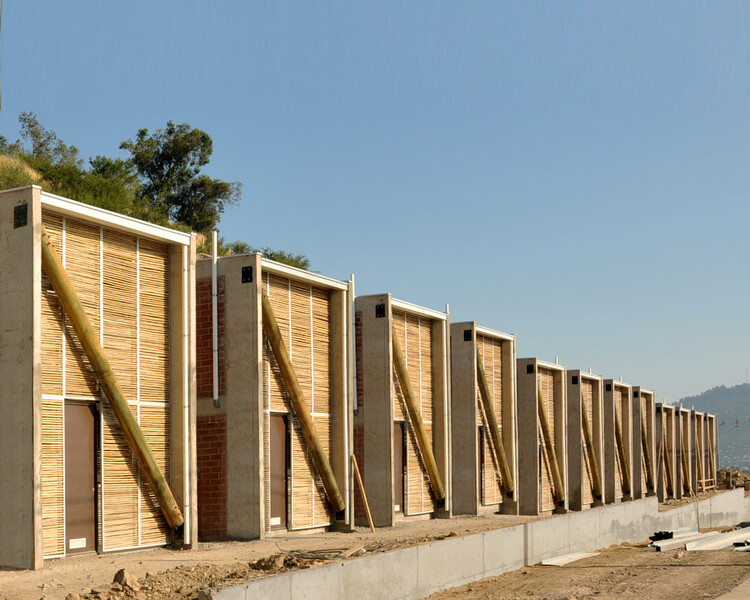 Between Modular and Vernacular: How Combining Construction Techniques Can Bring Agility and Identity to Social Housing in the Global South - Featured Image