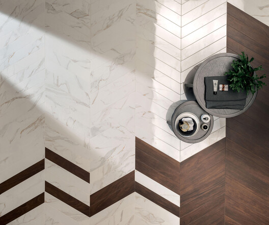 Mesmerizing Zigzags: Exploring the Herringbone Pattern in Architecture - Image 7 of 24
