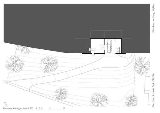 House on a Slope / Gian Salis Architect - Image 18 of 20