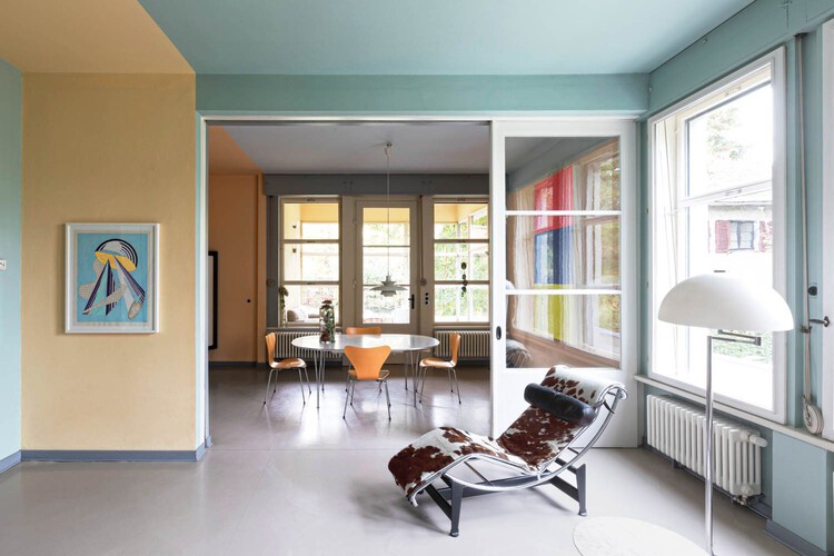 From Art Nouveau to the Bauhaus: How Home Interiors Looked in Popular Art Movements - Featured Image