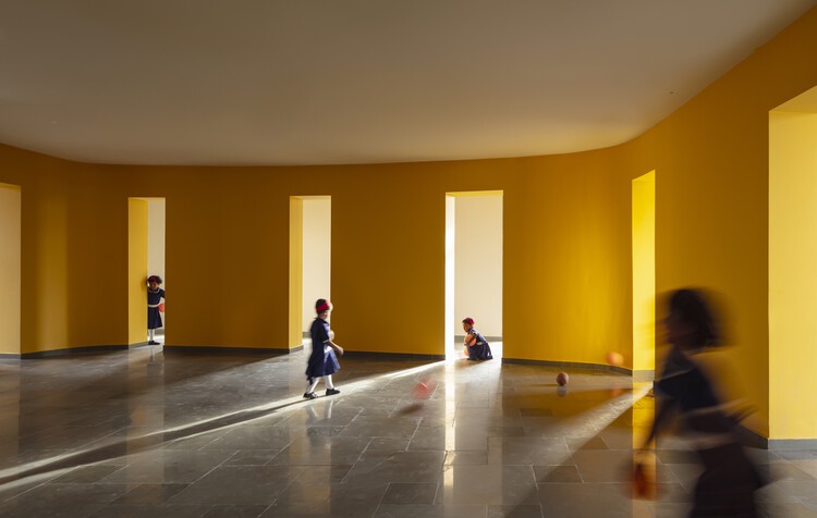 Garden School / JDAP - Interior Photography, Column