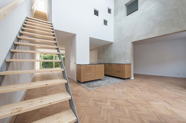 House in a House / Global Architects - Stairs