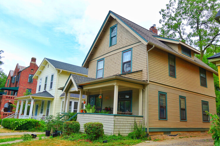 How the Much-Maligned Porch Supports Walkable, Sustainable Communities - Featured Image