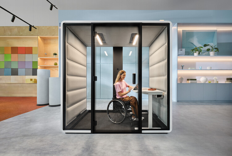 Step Into Comfort: The Next Giant Leap for Office Ergonomics - Featured Image
