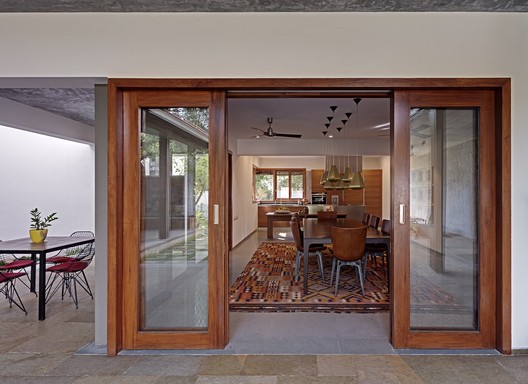 Krishnan House / Khosla Associates - Table, Chair, Windows, Door, Beam