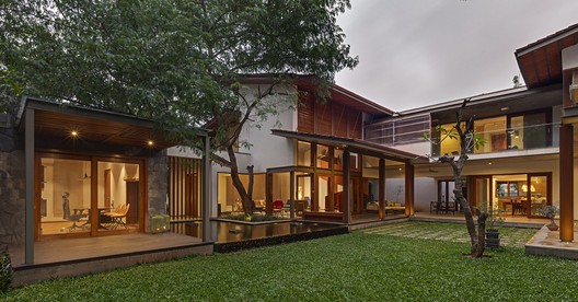 Krishnan House / Khosla Associates - Windows, Facade, Courtyard, Patio