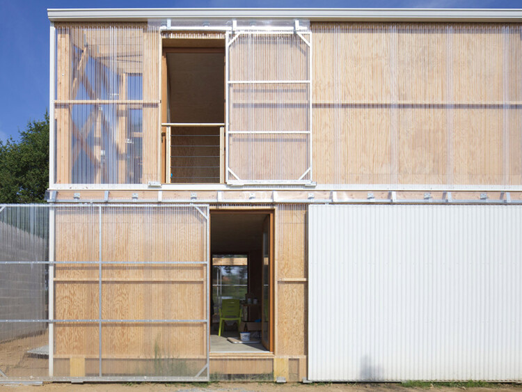Exploring the Boundaries of Polycarbonate: 25 Exemplary Projects Showcasing Its Versatility - Image 34 of 49