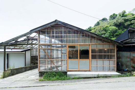 Exploring the Boundaries of Polycarbonate: 25 Exemplary Projects Showcasing Its Versatility - Image 2 of 49