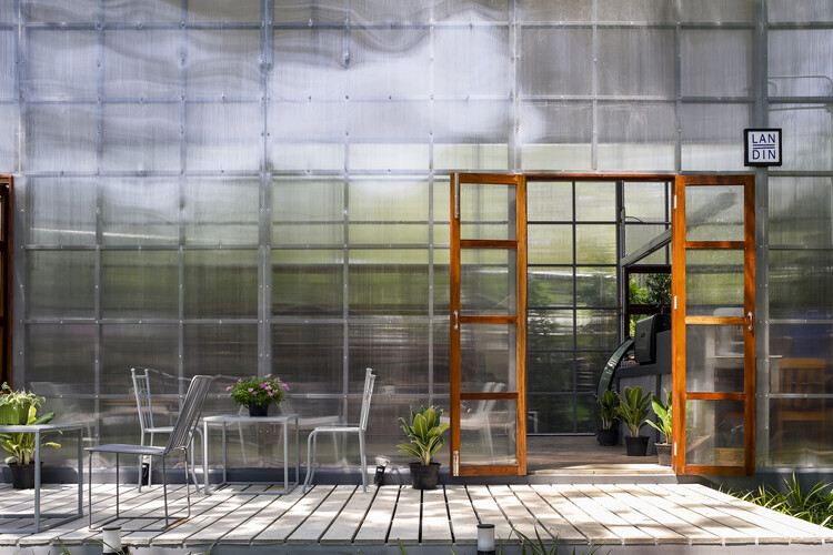 Exploring the Boundaries of Polycarbonate: 25 Exemplary Projects Showcasing Its Versatility - Image 3 of 49