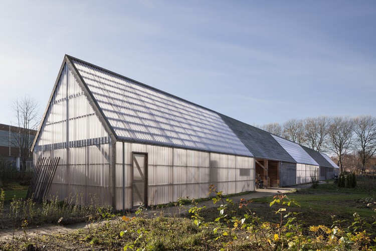 Exploring the Boundaries of Polycarbonate: 25 Exemplary Projects Showcasing Its Versatility - Image 21 of 49