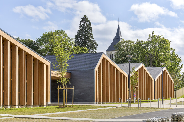Modular Housing: Striking Balance between Standardization and Customization - Featured Image