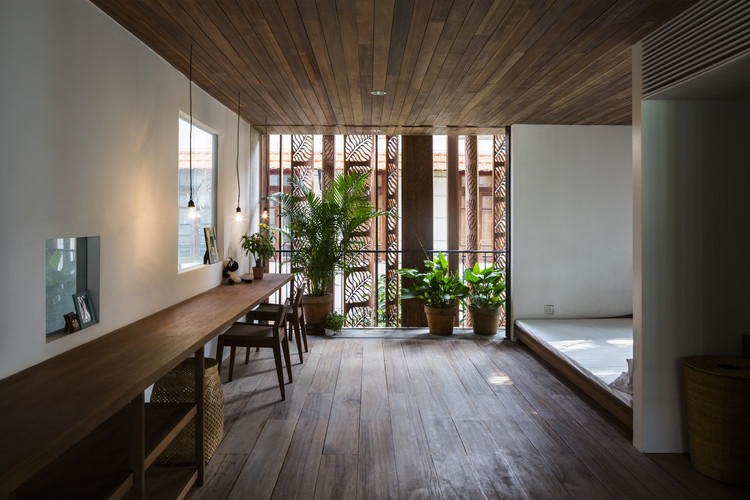 Thong House / NISHIZAWAARCHITECTS - Beam