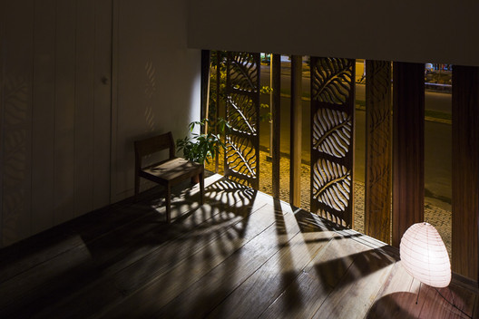 Thong House / NISHIZAWAARCHITECTS - Table, Chair, Handrail